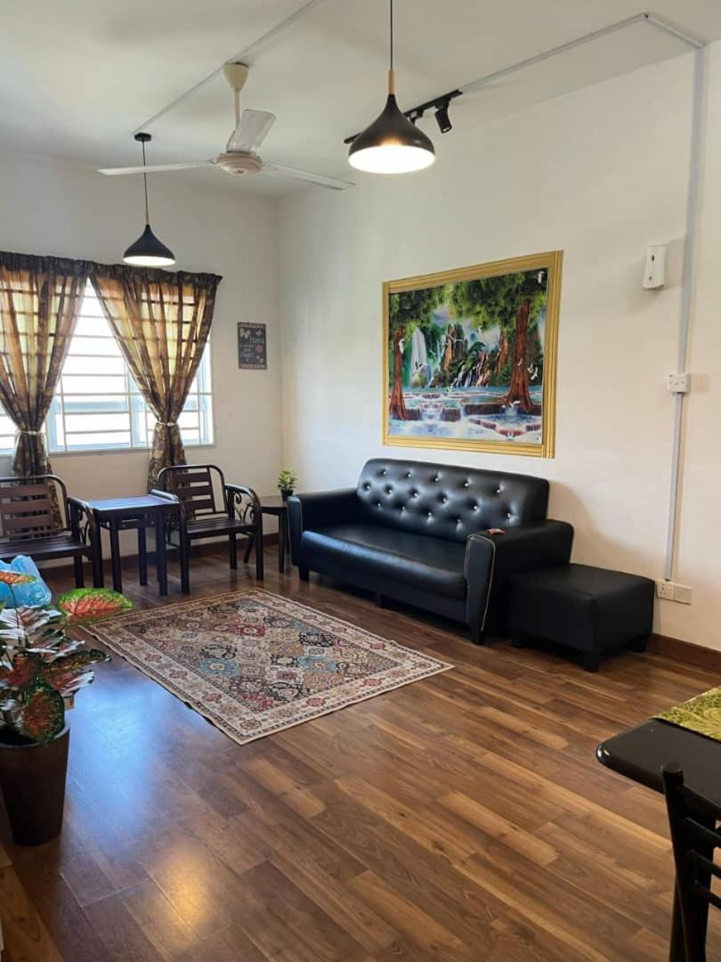 Anggerik Camelia Homestay Apartment Ladang Tok Pelam Kuala Terengganu Extérieur photo